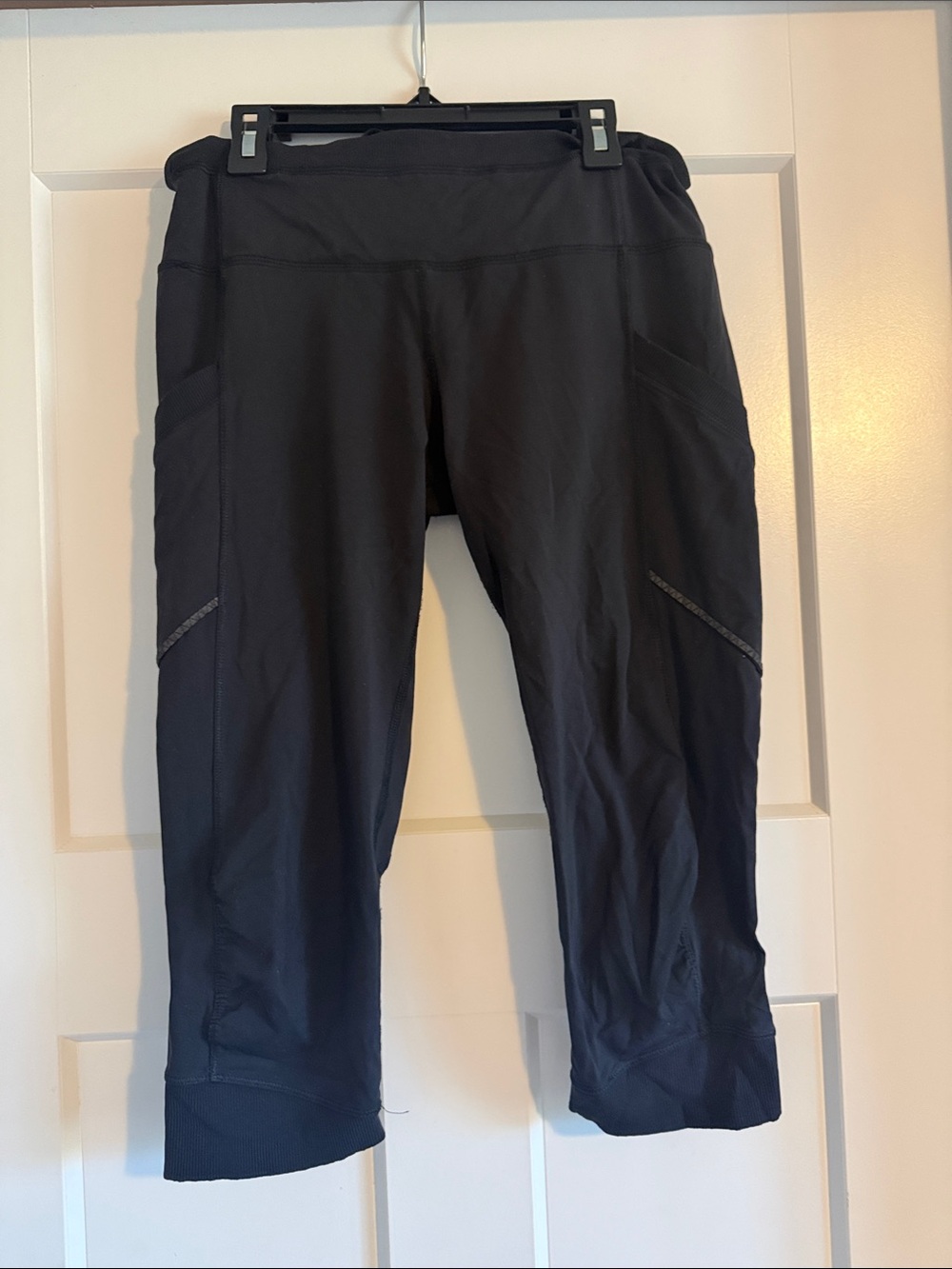 lululemon athletica Black Capri Leggings